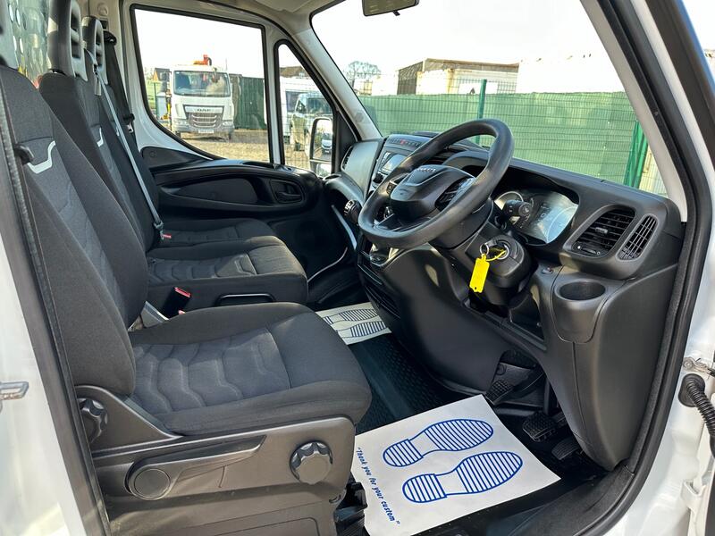 View IVECO DAILY DROPSIDE 14FT BED TWIN REAR WHEEL AIR CON
