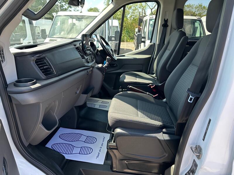 View FORD TRANSIT MINIBUS AIR CON!