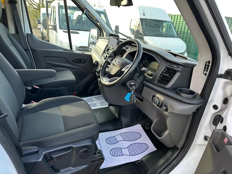 View FORD TRANSIT MINIBUS AIR CON!
