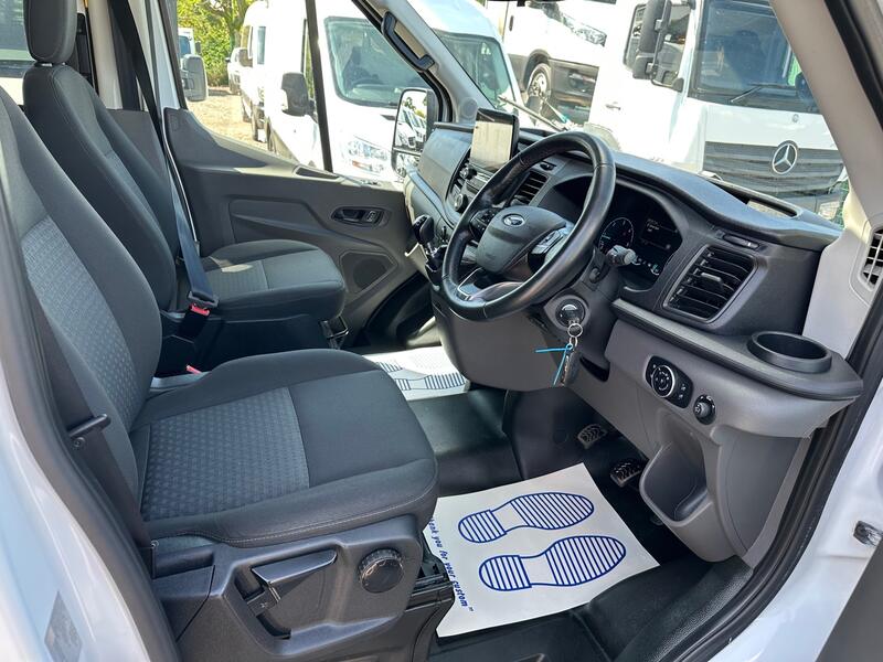 View FORD TRANSIT MINIBUS AIR CON!