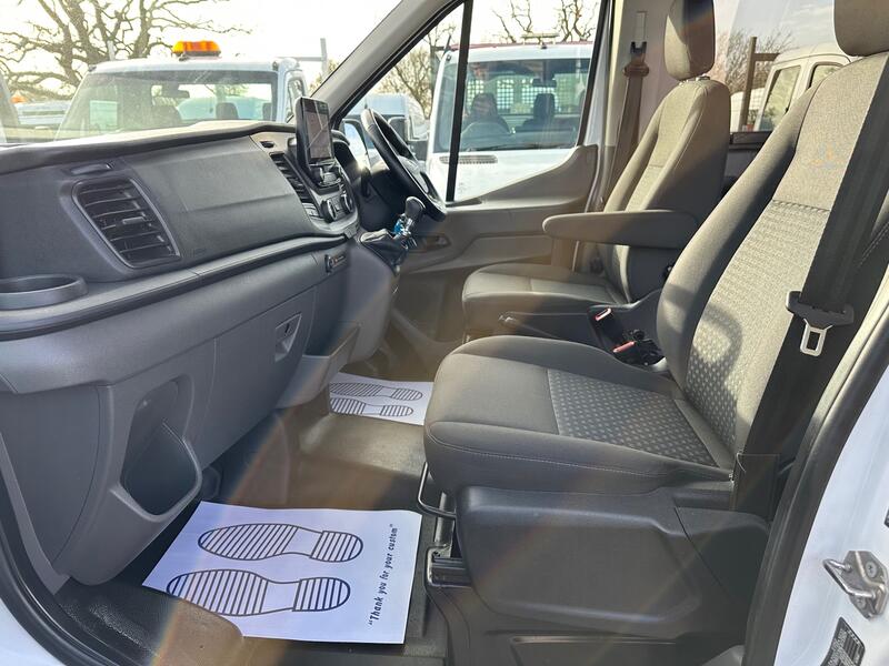 View FORD TRANSIT MINIBUS AIR CON!