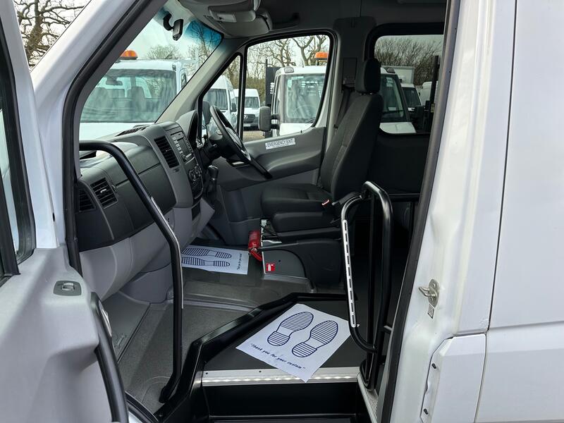View MERCEDES-BENZ SPRINTER 2.1 314 CDi MINIBUS 3.5T EURO 6