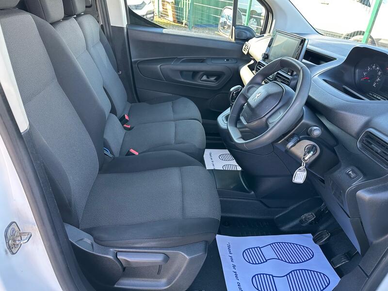 View PEUGEOT PARTNER TEMPERATURE CONTROLLED FRIDGE VAN -30 C