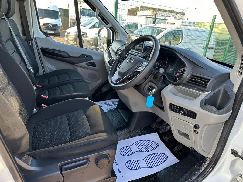 View MAXUS DELIVER 9 SINGLE CAB TIPPER