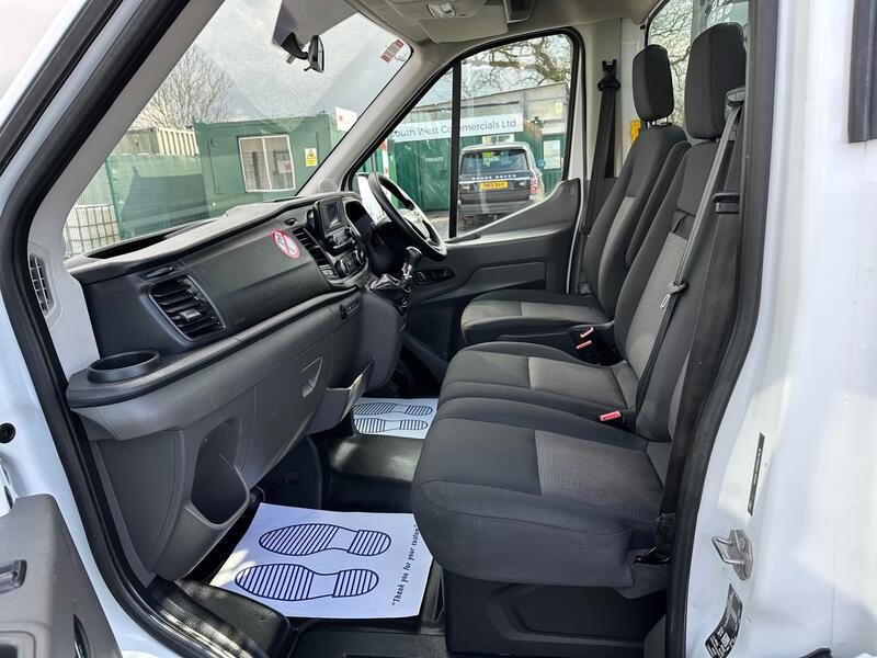 View FORD TRANSIT SINGLE CAB TIPPER TWIN REAR WHEELS