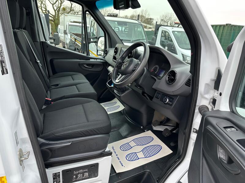 View MERCEDES-BENZ SPRINTER 2.1 314 CDI RWD MWB COMBI CREW WELFARE VAN