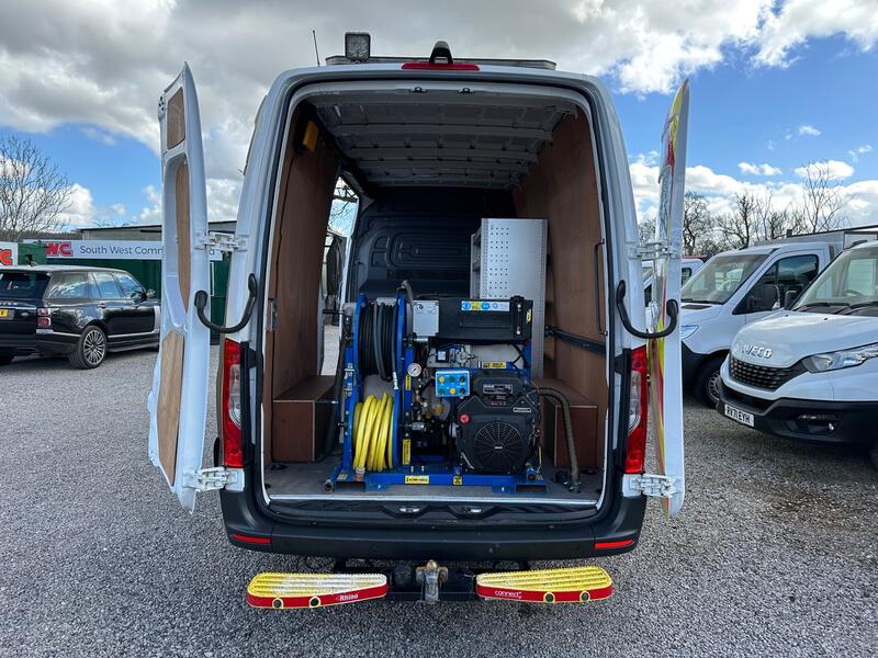 View MERCEDES-BENZ SPRINTER DRAIN JETTING UNIT VAN