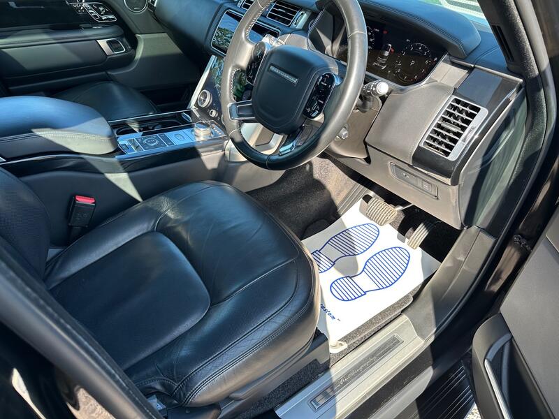 View LAND ROVER RANGE ROVER 5.0 P525 V8 Autobiography VAT Q