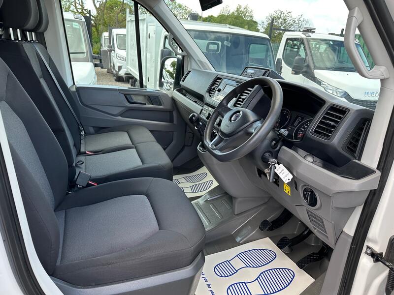View VOLKSWAGEN CRAFTER CR50 177BHP PTO WORKSHOP COMPRESSOR VAN